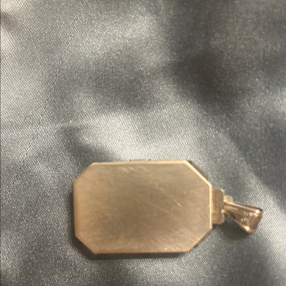 Gorgeous vintage Czech silver with Lucite intaglio cut rose pendant marked 800 - Picture 2 of 4